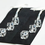 DŁUGIE KOLCZYKI KOSTKA 6 MM CRYSTAL - 3