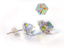 KOLCZYKI KOSTKA NA SZTYFCIE 6 MM CRYSTAL AB