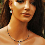 Piękny wisiorek szlif jak diamenty square opalizujący Crystal AB Swarovski - 7